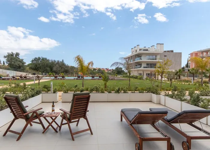 The Concierge - Amazing Pool & Sunshine Apartman *