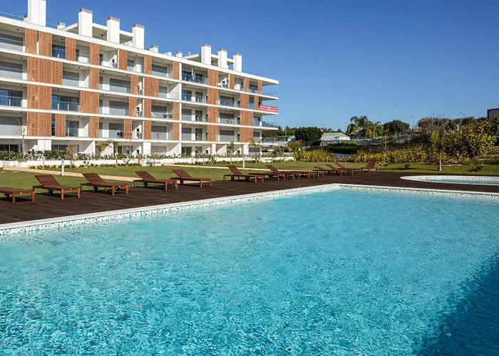 The Concierge - Amazing Pool & Sunshine Apartman